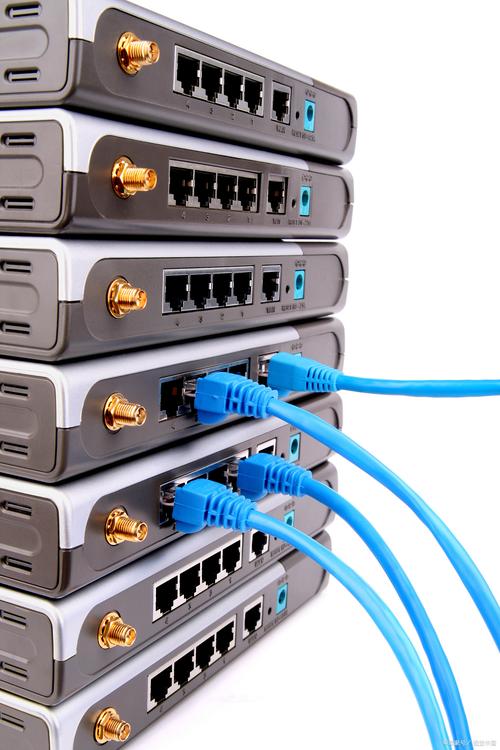 以太网交换机(ethernet switch)是一种网络设备,主要用于在局域网(lan
